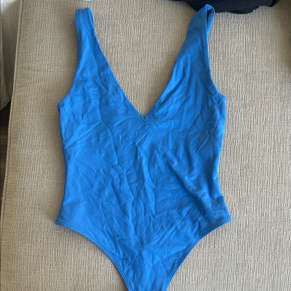 ARITZIA BABATON Blue V-Neck Bodysuit